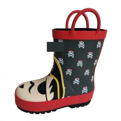 Kids balck pirate rubber rain boot with handle