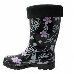 Lady black floral rubber rain boot with removeable lining