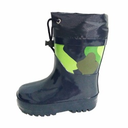 Kids navy camo rubber rain boot with cuff