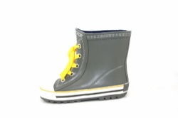 Kids grey shoelace rubber rain boot welly